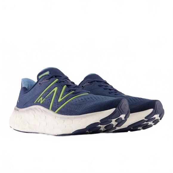 Athletic_Shoes
